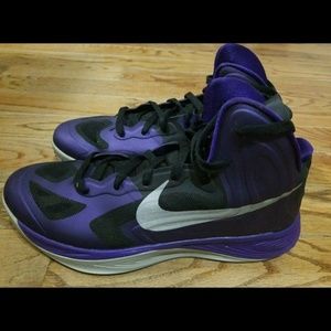 nike hyperfuse purple